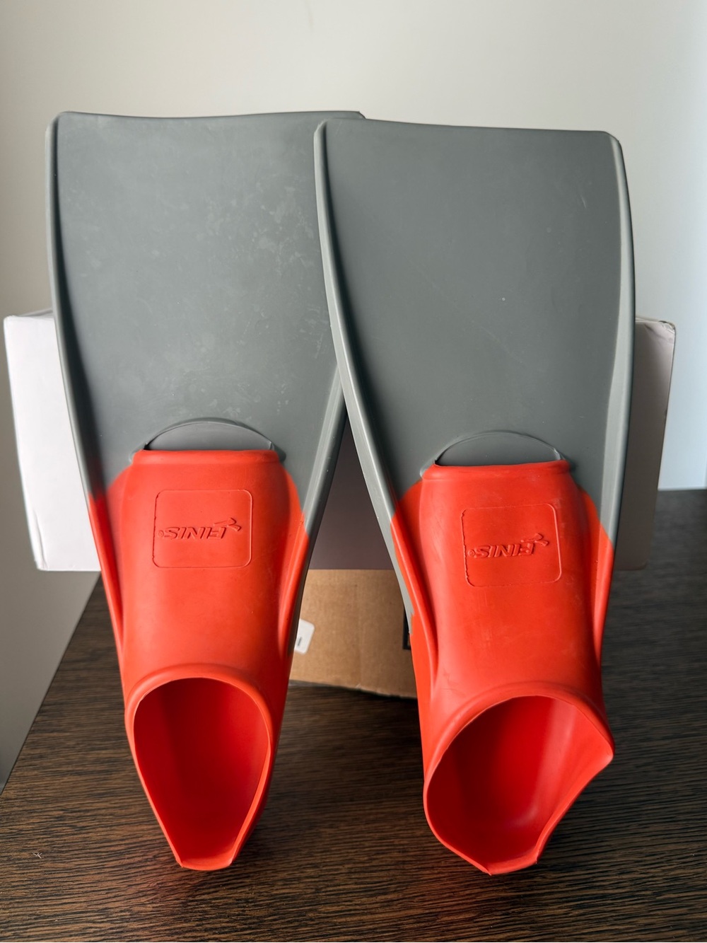 Finns US 7-9 Gray/Orange New #M4750